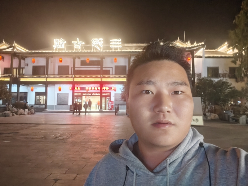 小鹿艾克的第一张照片--徐州上门女婿服务网